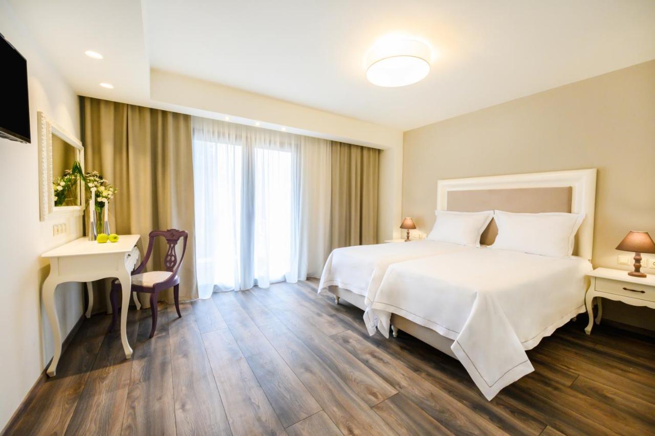 Emerald Suites Florina Exterior photo